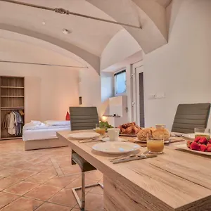  Appartamento Pod Velbi